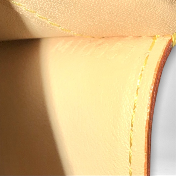 ❌SOLD❌ LOUIS VUITTON Multi Monogram Coin Wallet - Picture 4 of 8